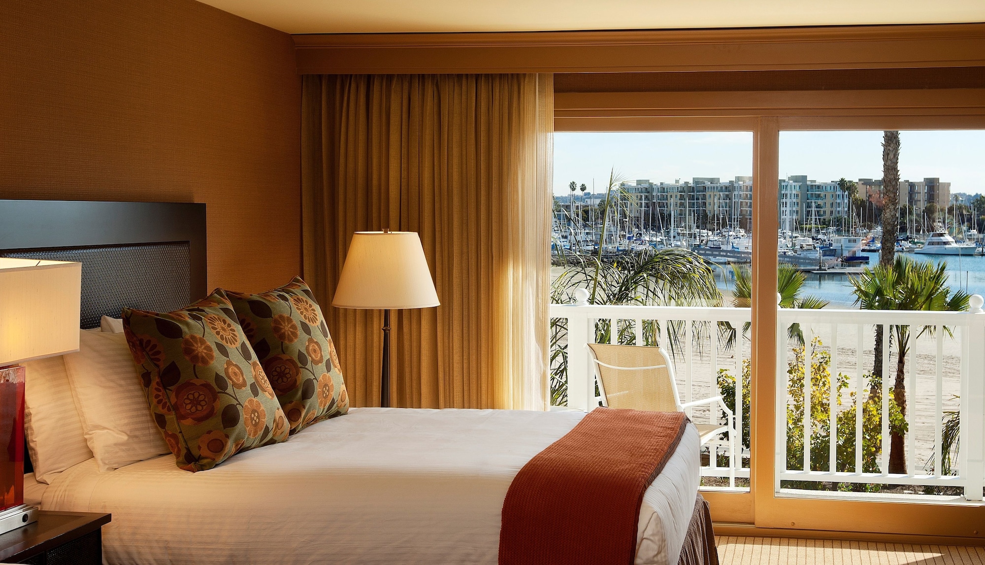 jamaica bay inn marina del rey tapestry collection by hilton