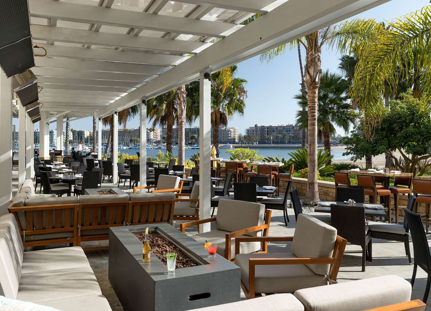 jamaica bay inn marina del rey tapestry collection by hilton