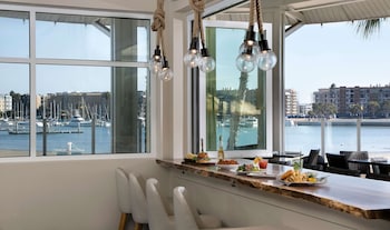 jamaica bay inn marina del rey tapestry collection by hilton