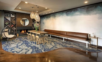 jamaica bay inn marina del rey tapestry collection by hilton