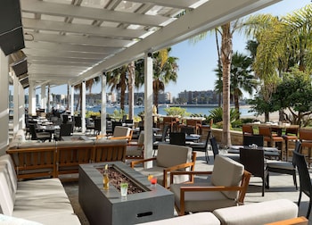 jamaica bay inn marina del rey tapestry collection by hilton