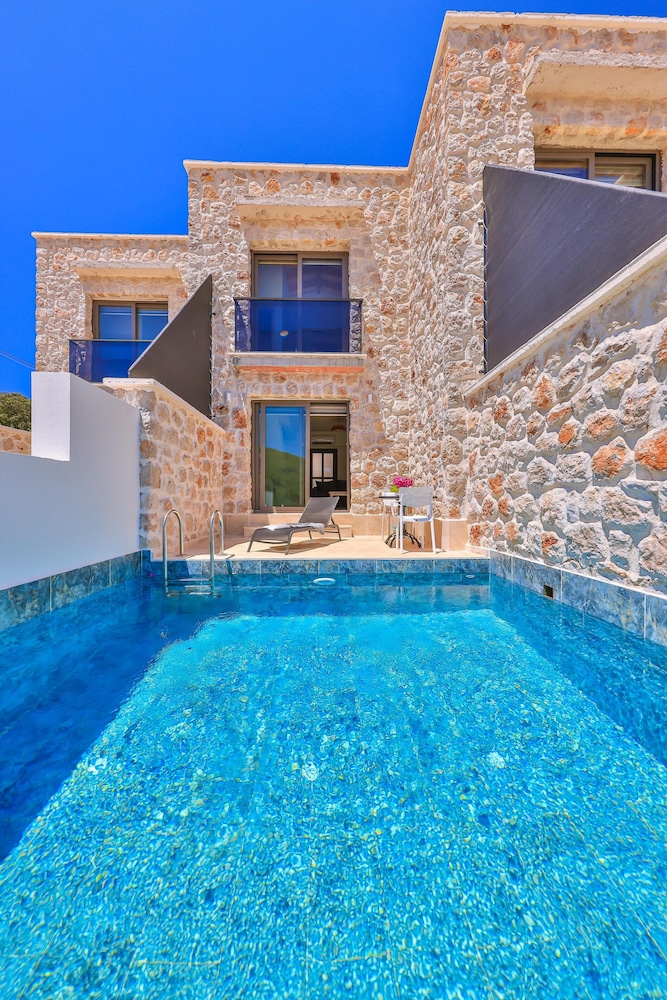kas suites villas