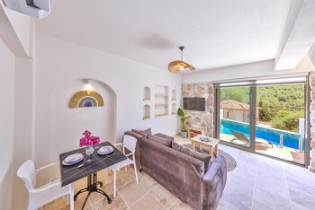 kas suites villas