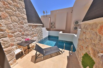 kas suites villas