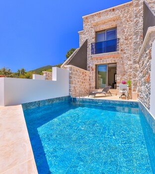 kas suites villas