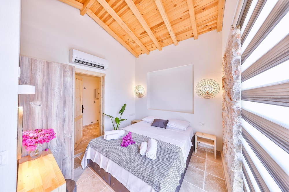 kas suites villas