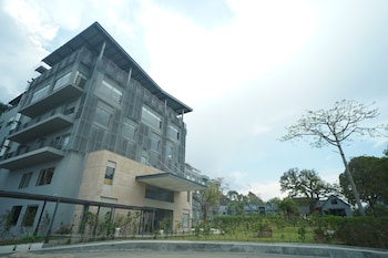 Katra Marriott Resort & Spa,,4 star