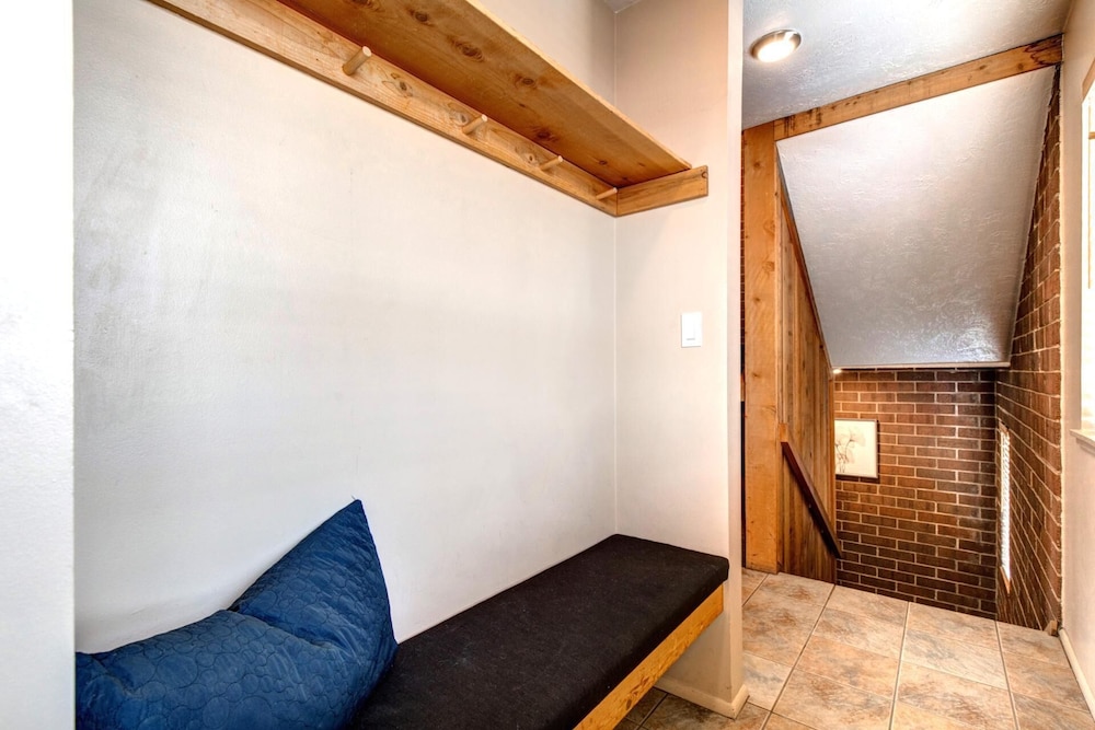 kbm resorts str 1 large 3 bedroom walk to slopes main street and downtown park