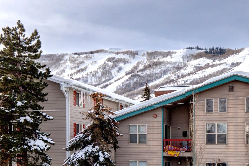 kbm resorts str 1 large 3 bedroom walk to slopes main street and downtown park
