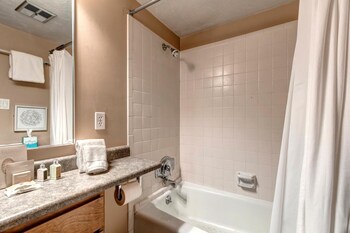 kbm resorts str 1 large 3 bedroom walk to slopes main street and downtown park