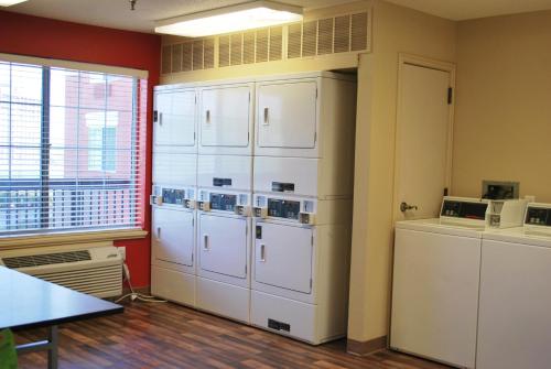 extended stay america suites st louis westport central