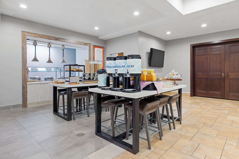 hilton garden inn auburn