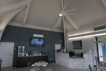 The Smart Stay Inn,2365 Fl-16,3 star