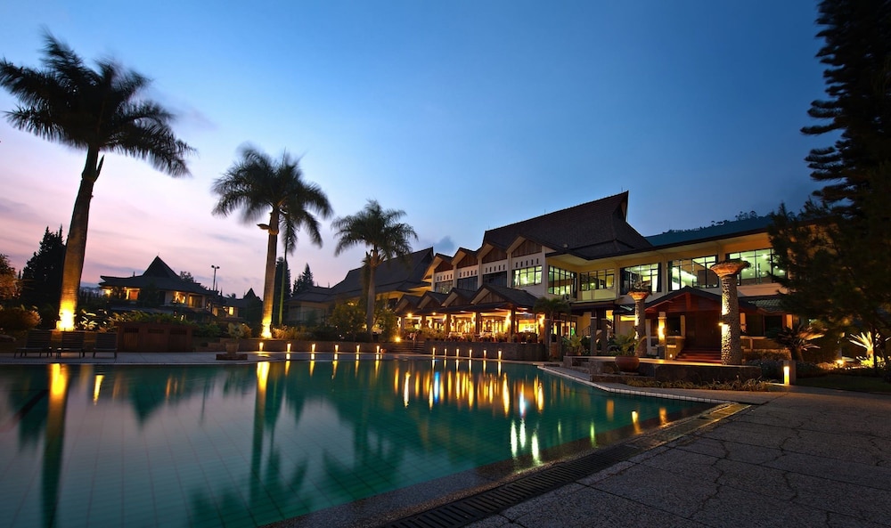 puteri gunung hotel