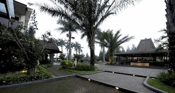 puteri gunung hotel