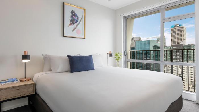 auckland harbour suites