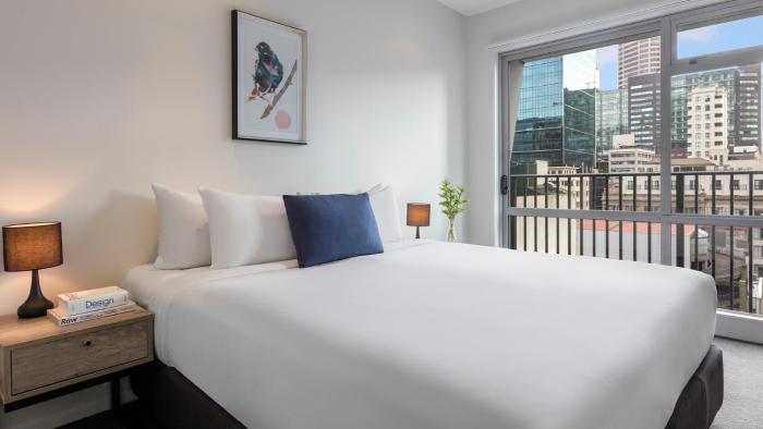 auckland harbour suites