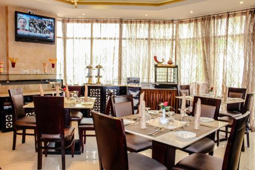 dunes hotel apartments oud metha