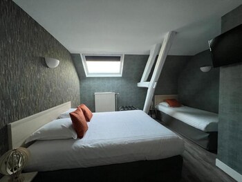 hotel de troyes