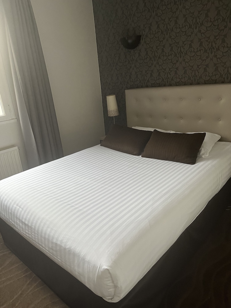 hotel de troyes