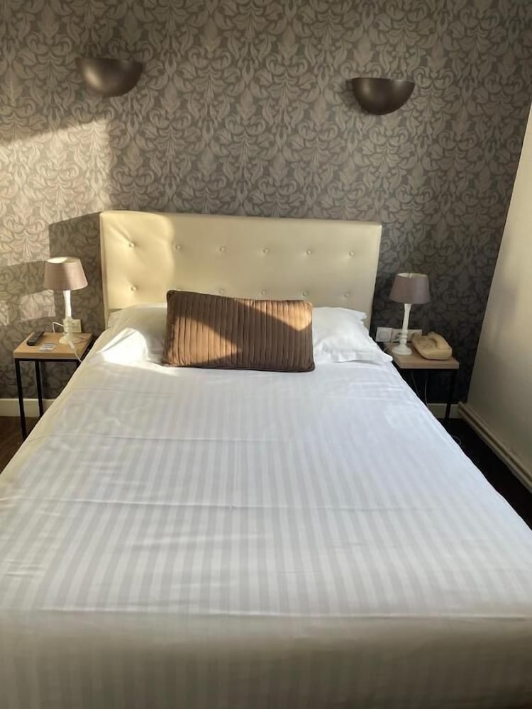 hotel de troyes
