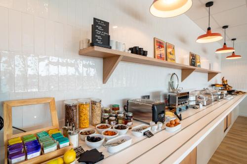 kyriad limoges ester