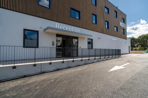 kyriad limoges ester