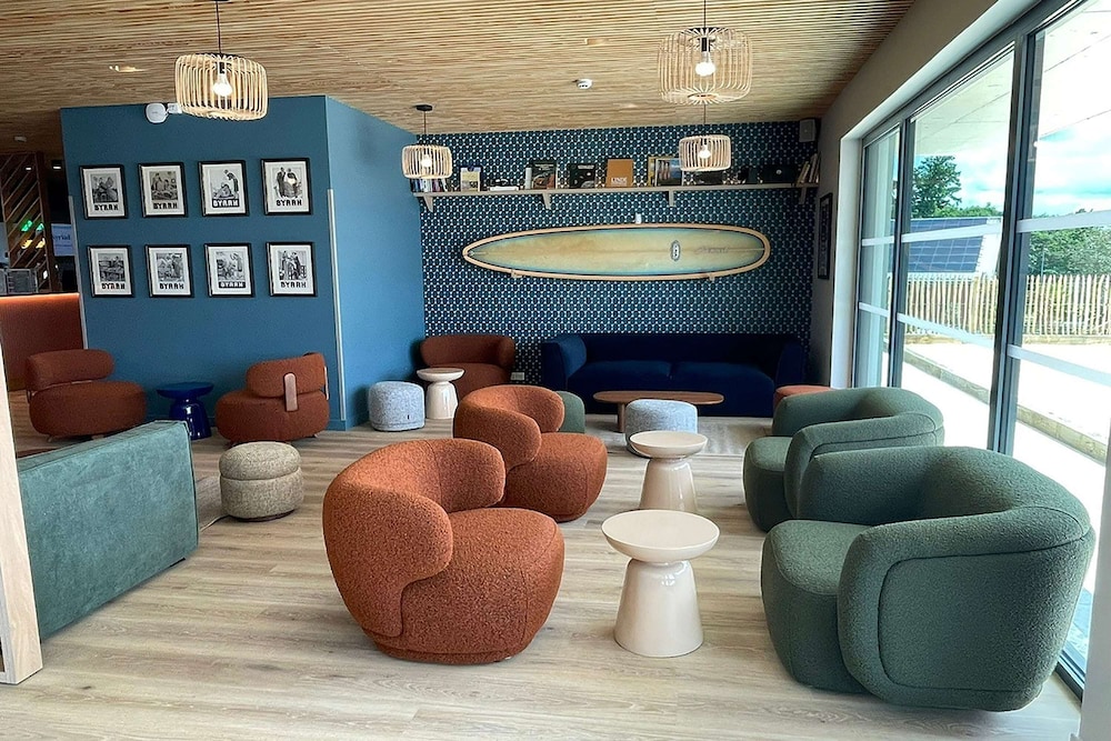 kyriad limoges ester