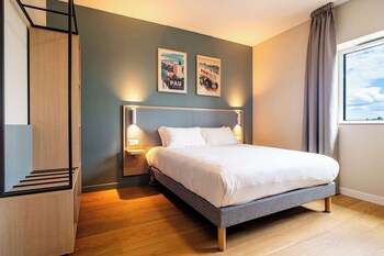 kyriad limoges ester