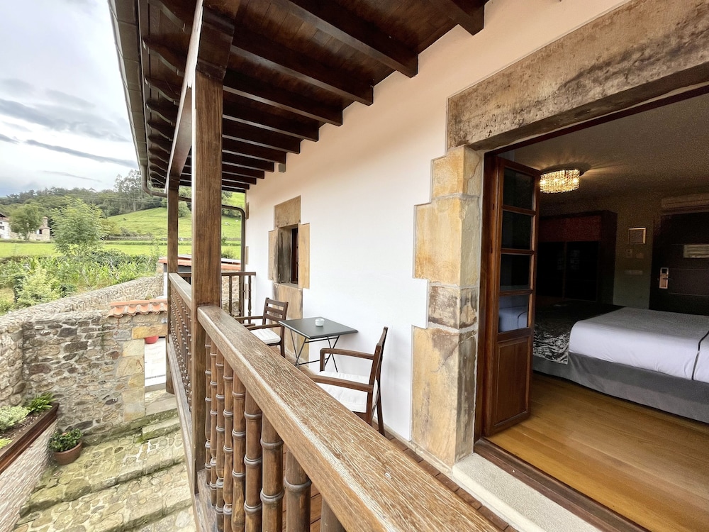 akla hotel suites valles pasiegos