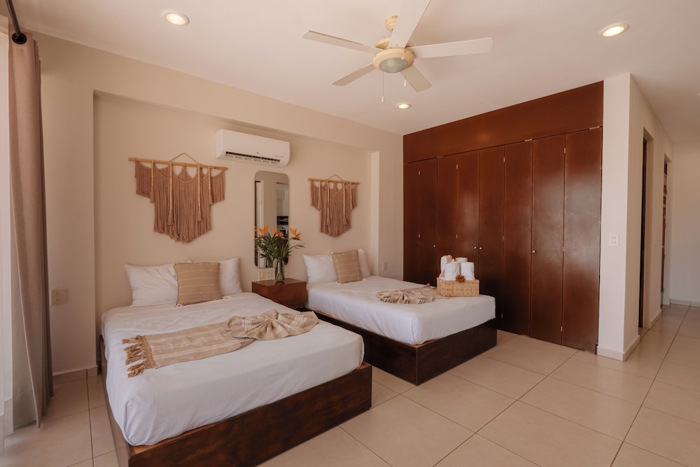 la playa departamento suites