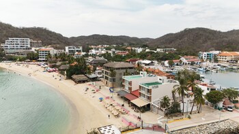 la playa departamento suites