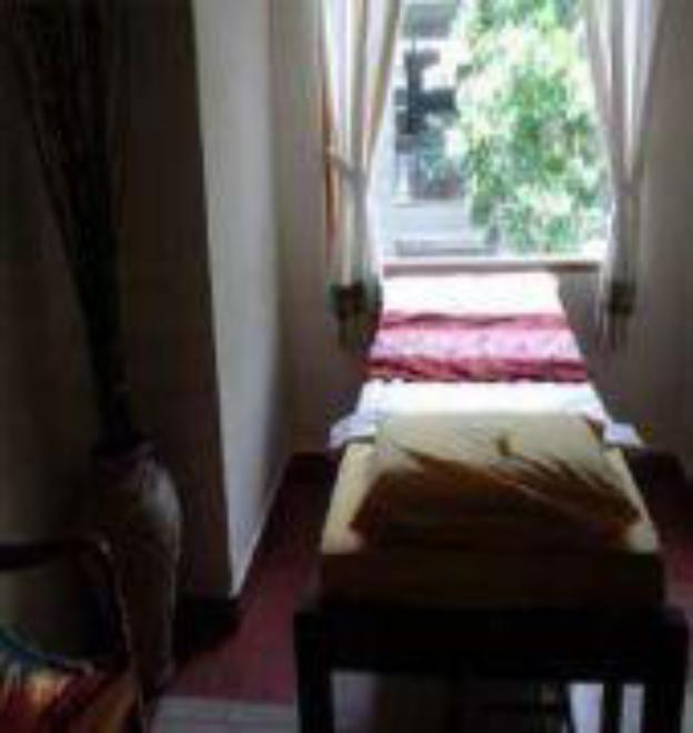 fourteen roses boutique hotel legian