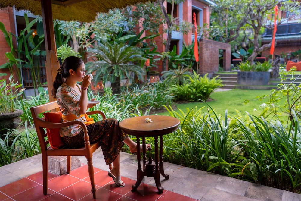 fourteen roses boutique hotel legian