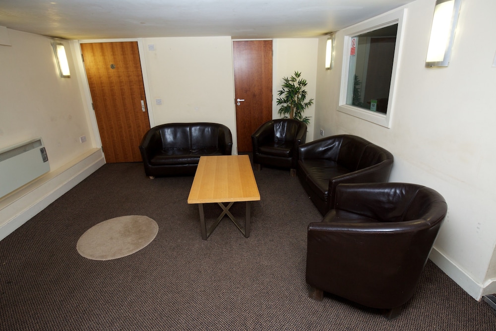 international inn hostel