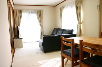 lake yamanaka resort house ii