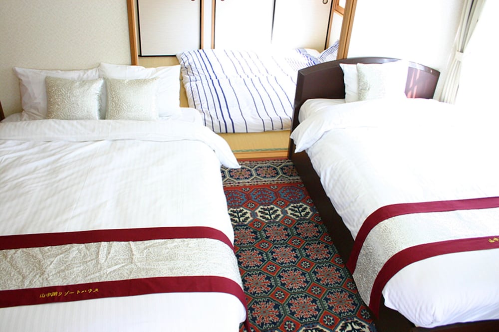 lake yamanaka resort house ii