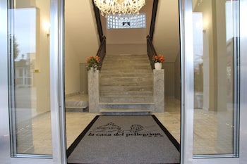 hotel la casa del pellegrino