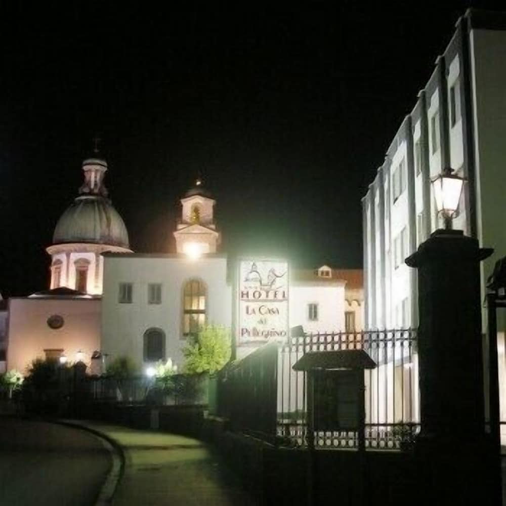 hotel la casa del pellegrino