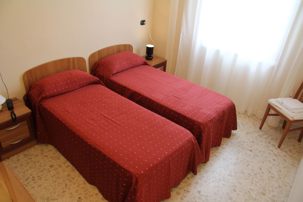 hotel la casa del pellegrino