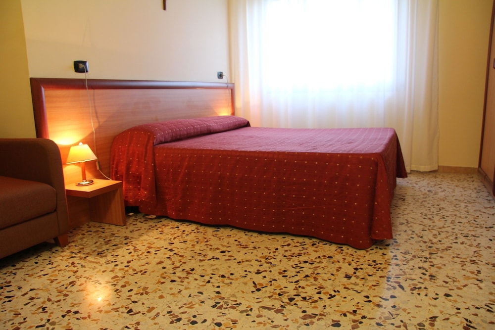 hotel la casa del pellegrino