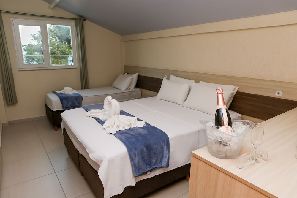 pousada roberto monteiro frente mar