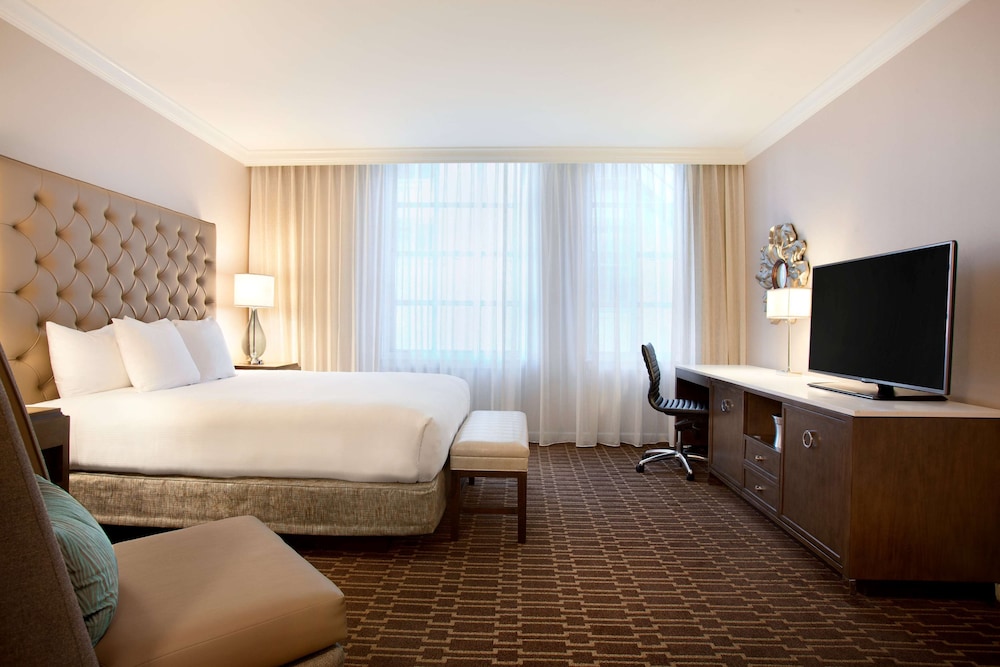 hilton new orleans st charles avenue