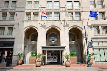 hilton new orleans st charles avenue