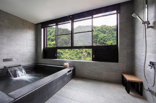 wulai pause landis resort