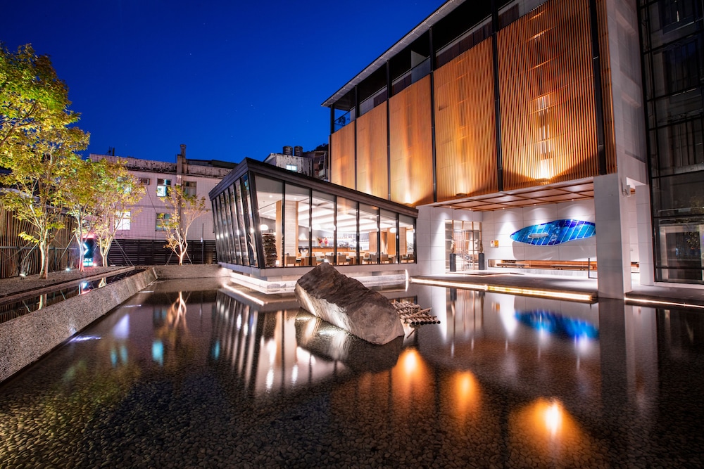 wulai pause landis resort