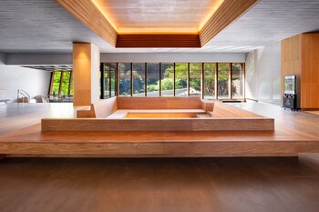 wulai pause landis resort