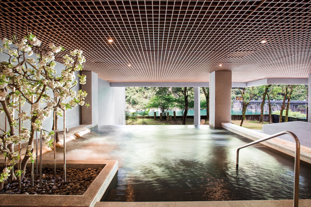 wulai pause landis resort