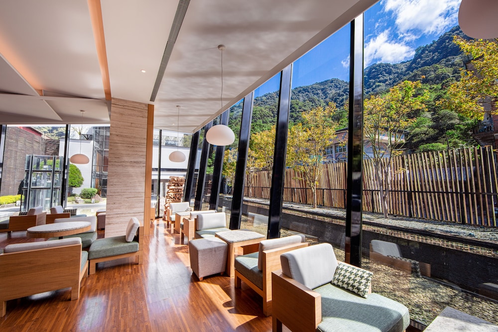 wulai pause landis resort