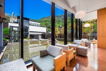 wulai pause landis resort